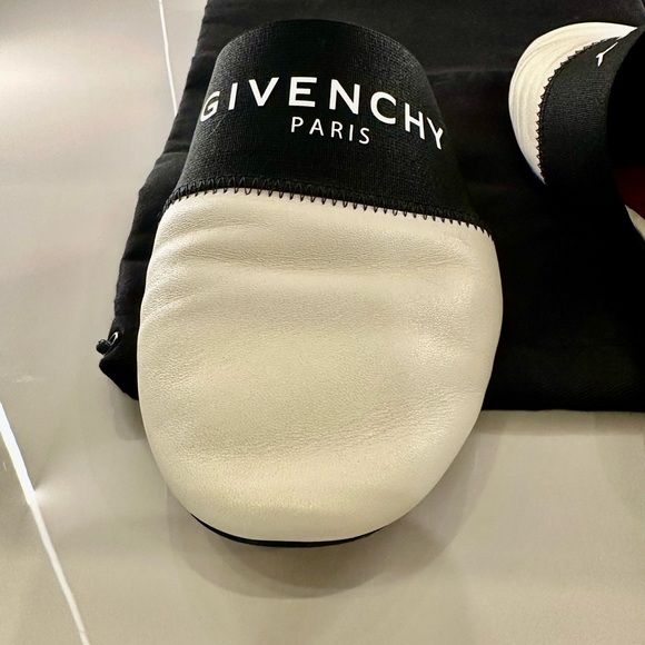 Givenchy Bedford flats - Picture 7 of 11